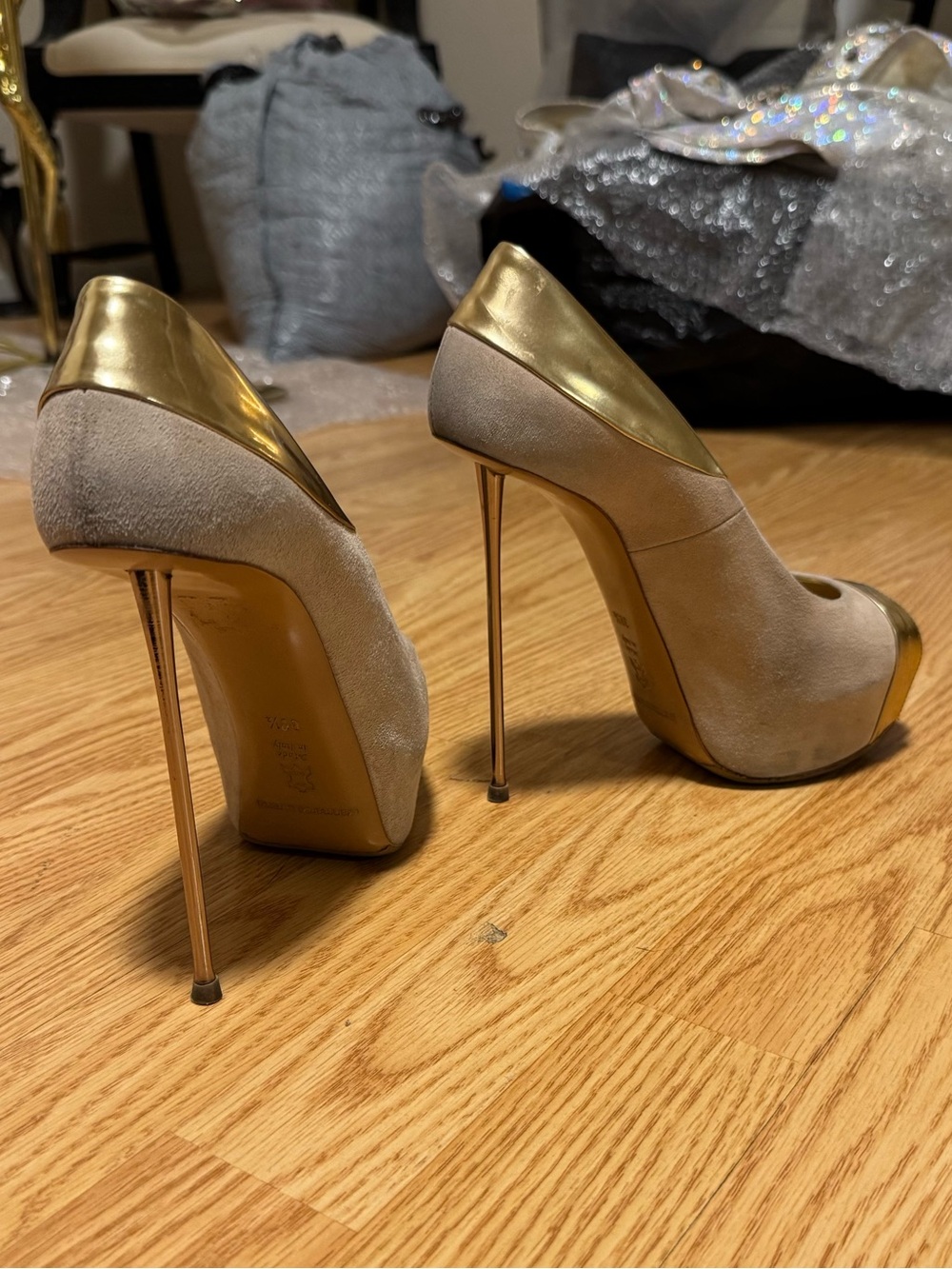 Gianmarco Lorenzi Beige and Gold Peep-Toe Pumps EU 38.5 / US 8 - Picture 10 of 16